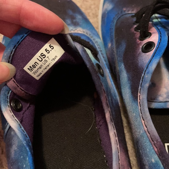 Galaxy Vans - Picture 2 of 3